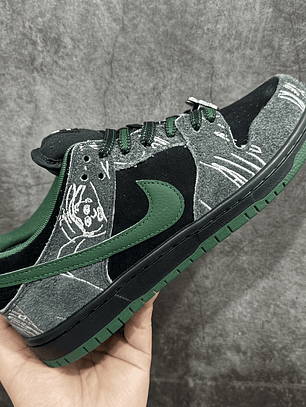 Dunk SB There Skateboards