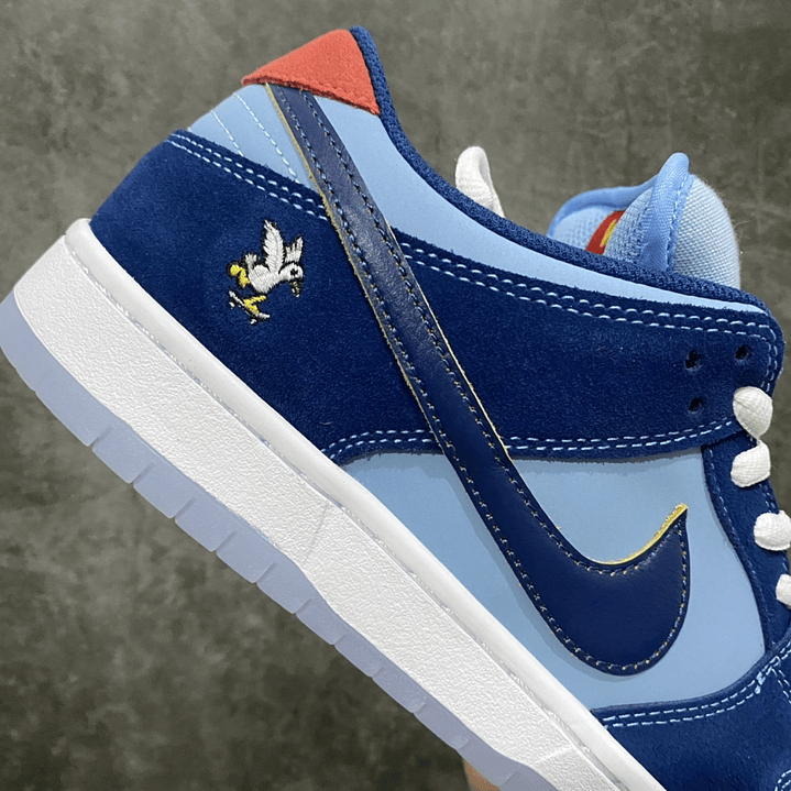 Dunk SB Why So Sad? 6