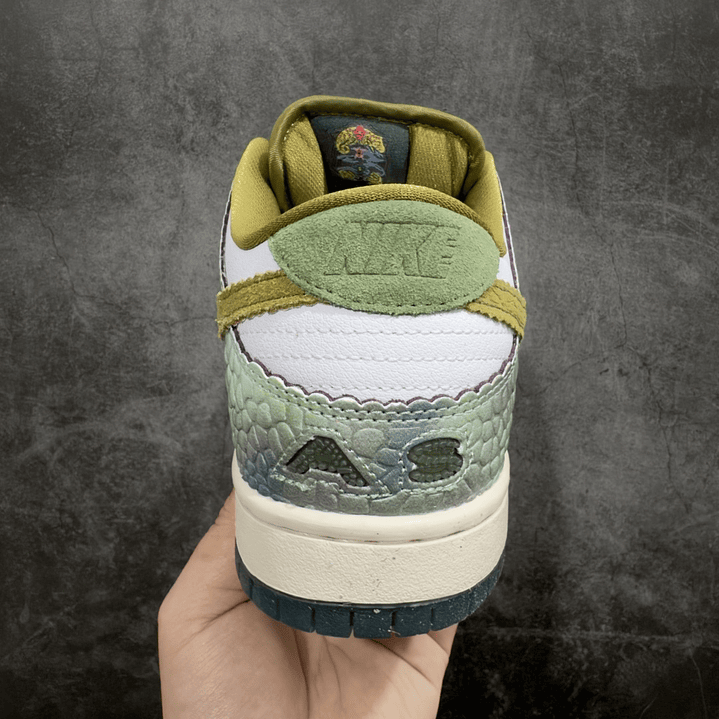 Dunk SB Alexis Sablone Chameleon 5