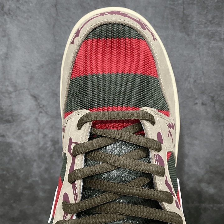 Dunk SB Freddie Krueger 7