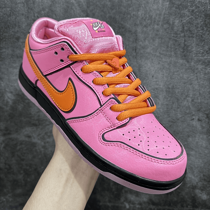 Dunk SB The Powerpuff Girls Blossom 6
