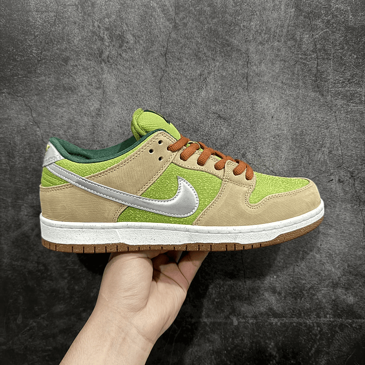 Dunk SB Escargot 1