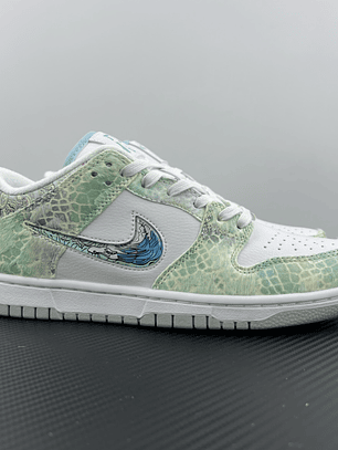 Dunk SB Year of the Dragon