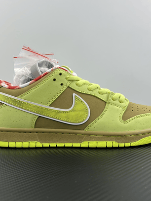 Dunk SB Volt Lobster