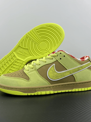 Dunk SB Volt Lobster