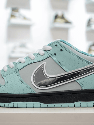 Dunk SB Aqua Blue Lobster 