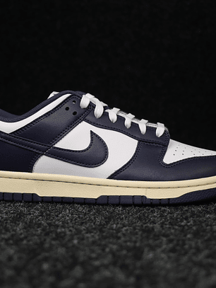 Dunk SP Midnight Navy and White