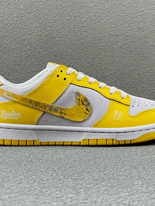 Dunk SP Yellow