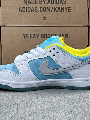 Dunk SB Lagoon Pulse