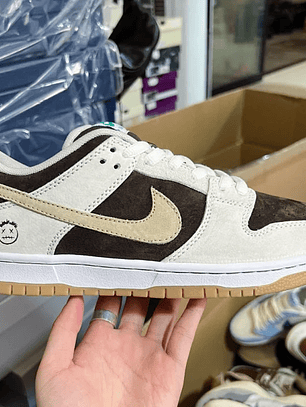 Dunk SP White and Brown