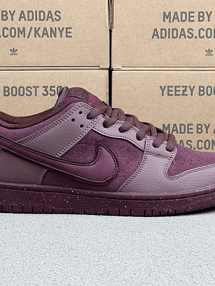 Dunk SP City of Love Burgundy Crush