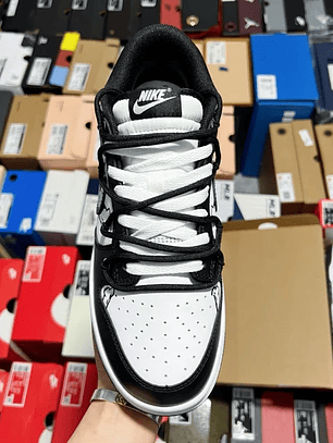 Dunk SP Black And White 