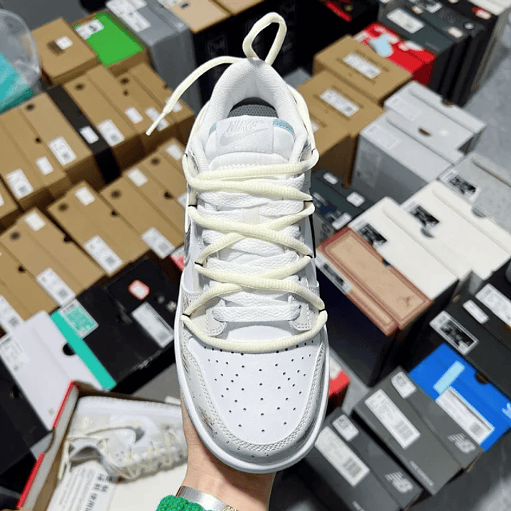 Dunk SP White  3