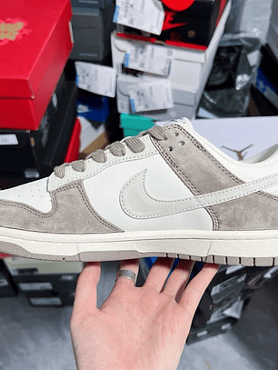 Dunk SP White And Grey