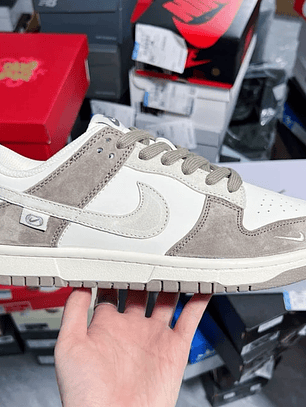Dunk SP White And Grey
