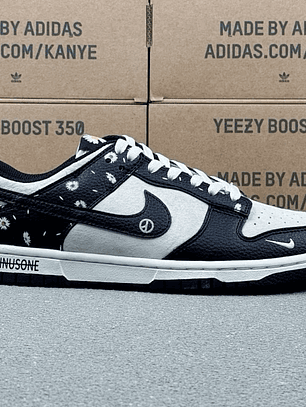 Dunk SP Black And White