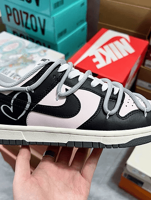 Dunk SP Black And Pink  