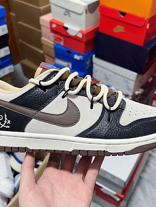 Dunk SP Black, White And Brown