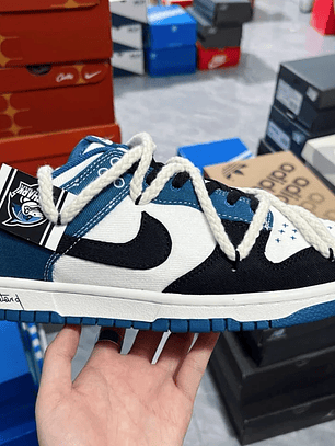 Dunk SP Blue,Black And White  