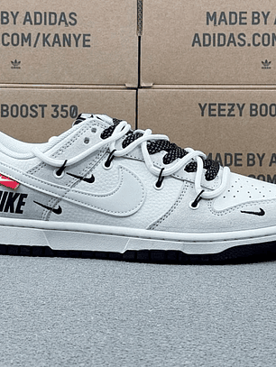 Dunk SP Black And White   