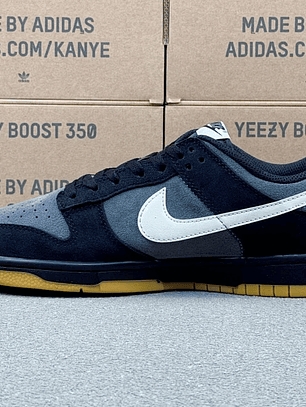 Dunk SB Black And White   