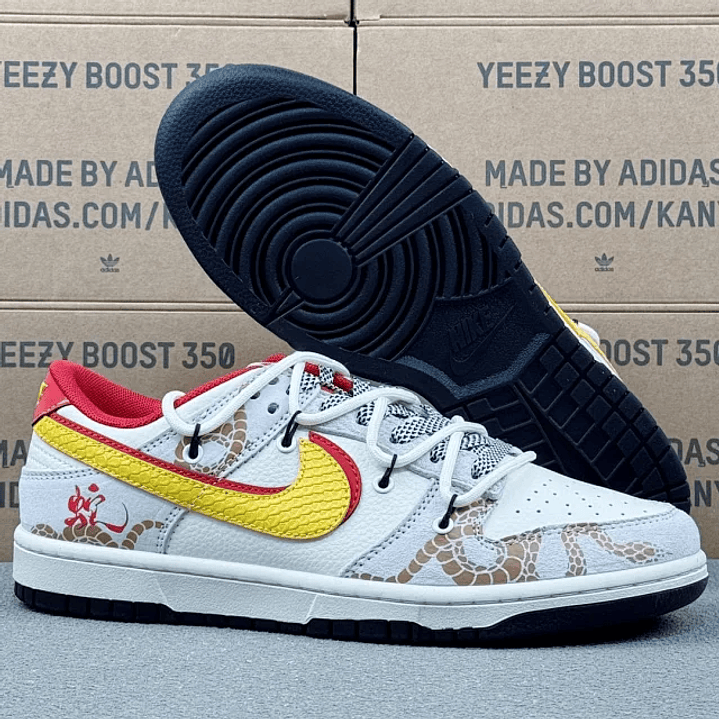 Dunk SB Year of the Dragon 4