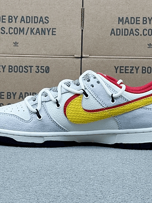 Dunk SB Year of the Dragon