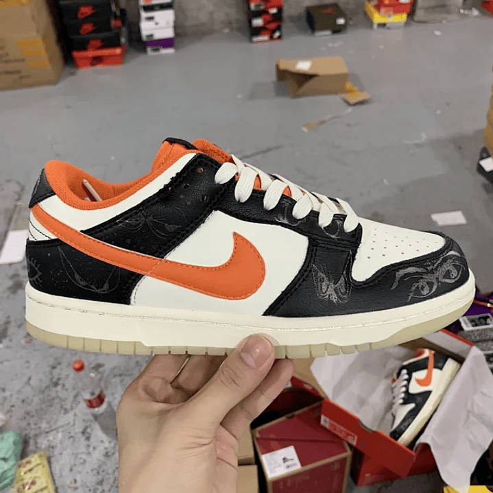 Dunk SP Halloween 1