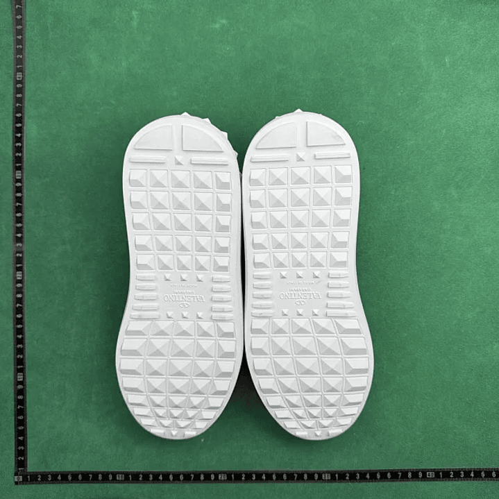 Valentino Garavani  7