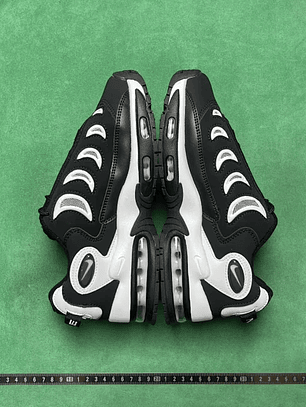 Air Metal Max Athletic black and white