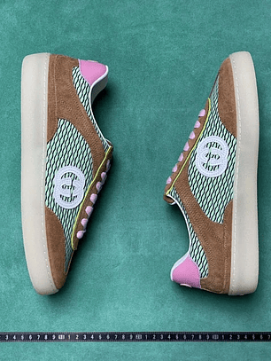 Gucci G75 Suede-Trimmed