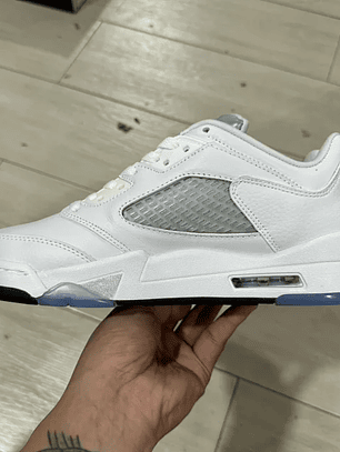 AJ 5  Low White Wolf Grey