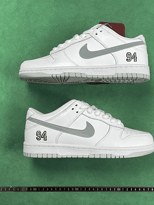 Dunk SB Supreme 94 White Metallic Silver
