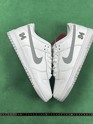 Dunk SB Supreme 94 White Metallic Silver