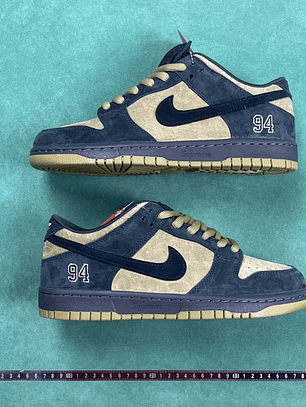 Dunk SB Supreme 94 Camper Green