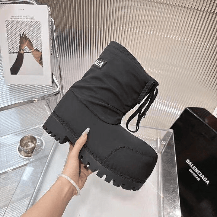 BLG Alaska Boot Black Nylon 1