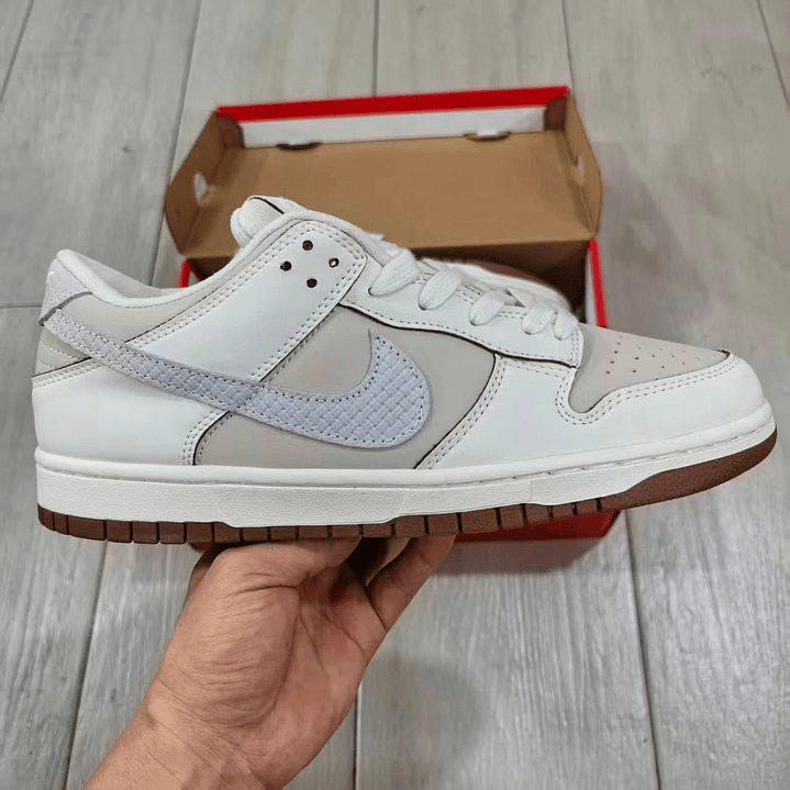 Dunk SP White 1
