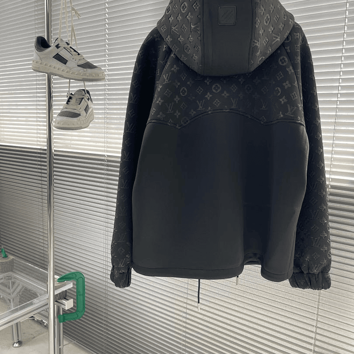 Casaco LV - COPIE 2