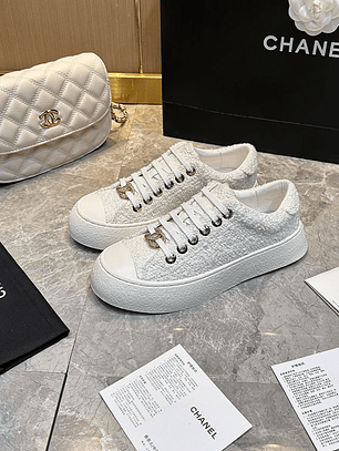 Chanel Tweed CC White
