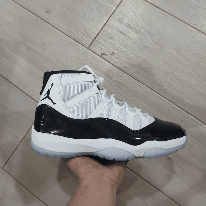 Jordan 11 Retro Concord 1