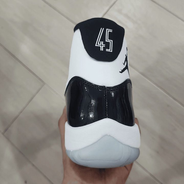 Jordan 11 Retro Concord 4