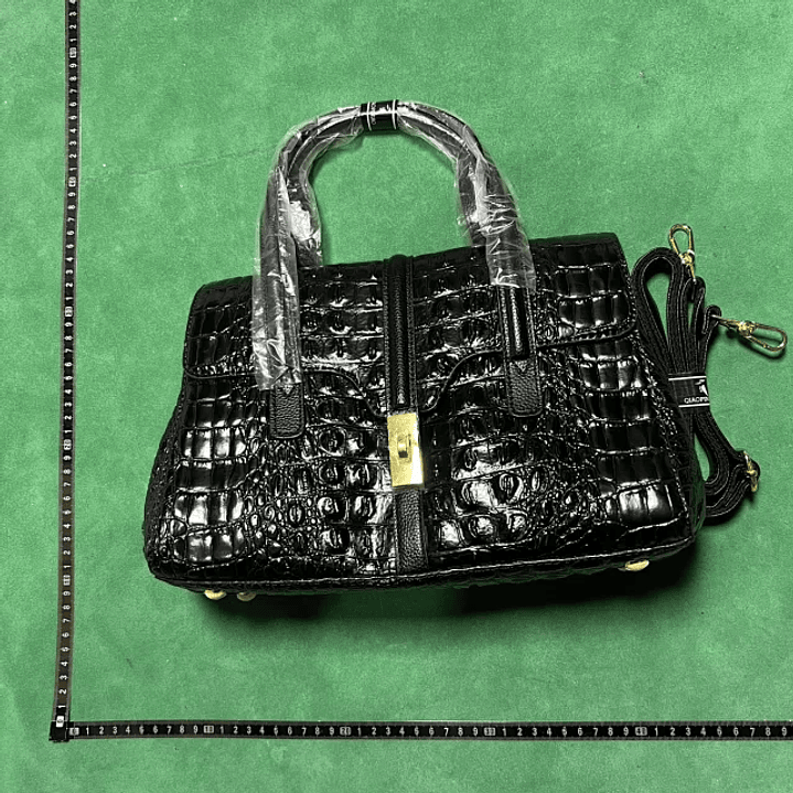 Mala em Pele Preta 1