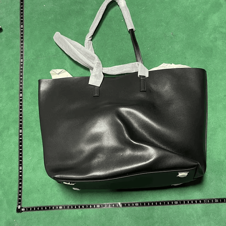 Mala em Pele Preta  1