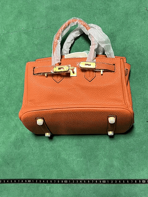 Mala em Pele Laranja