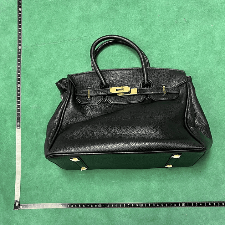 Mala em Pele Preta 1