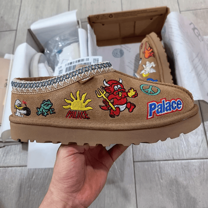 UGG PALACE x UGG Tasman  1