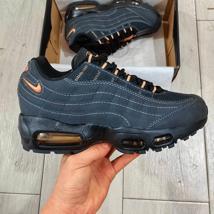 95 Black and Orange 1