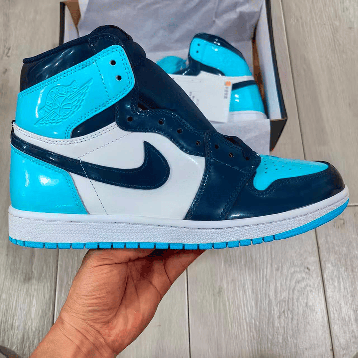  AJ1 Blue and balck 1