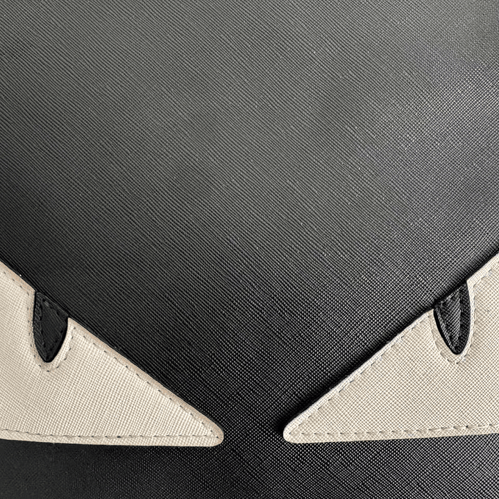 Mala Preta e Branco 8