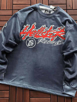 HELLSTAR LONG-SLEEVE   